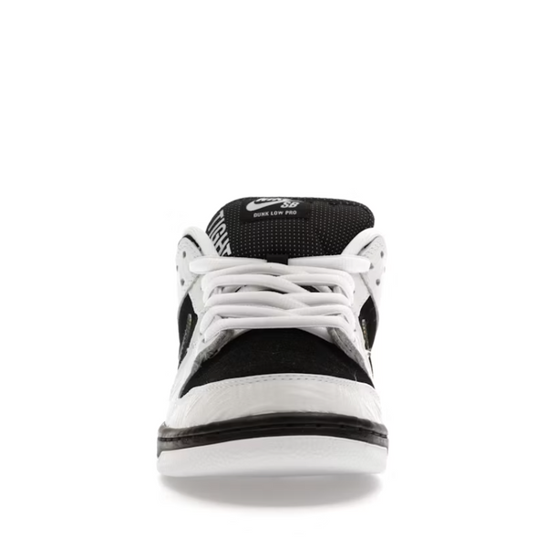 Nike SB Dunk Low TIGHTBOOTH
