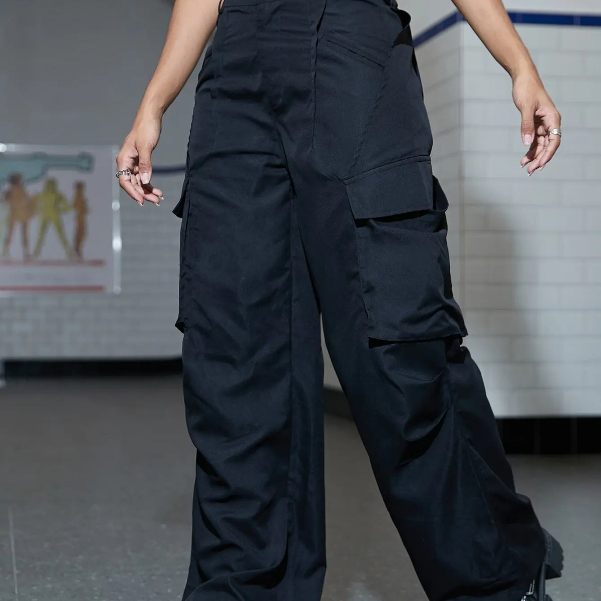 Solid Wide Leg Cargo Pants