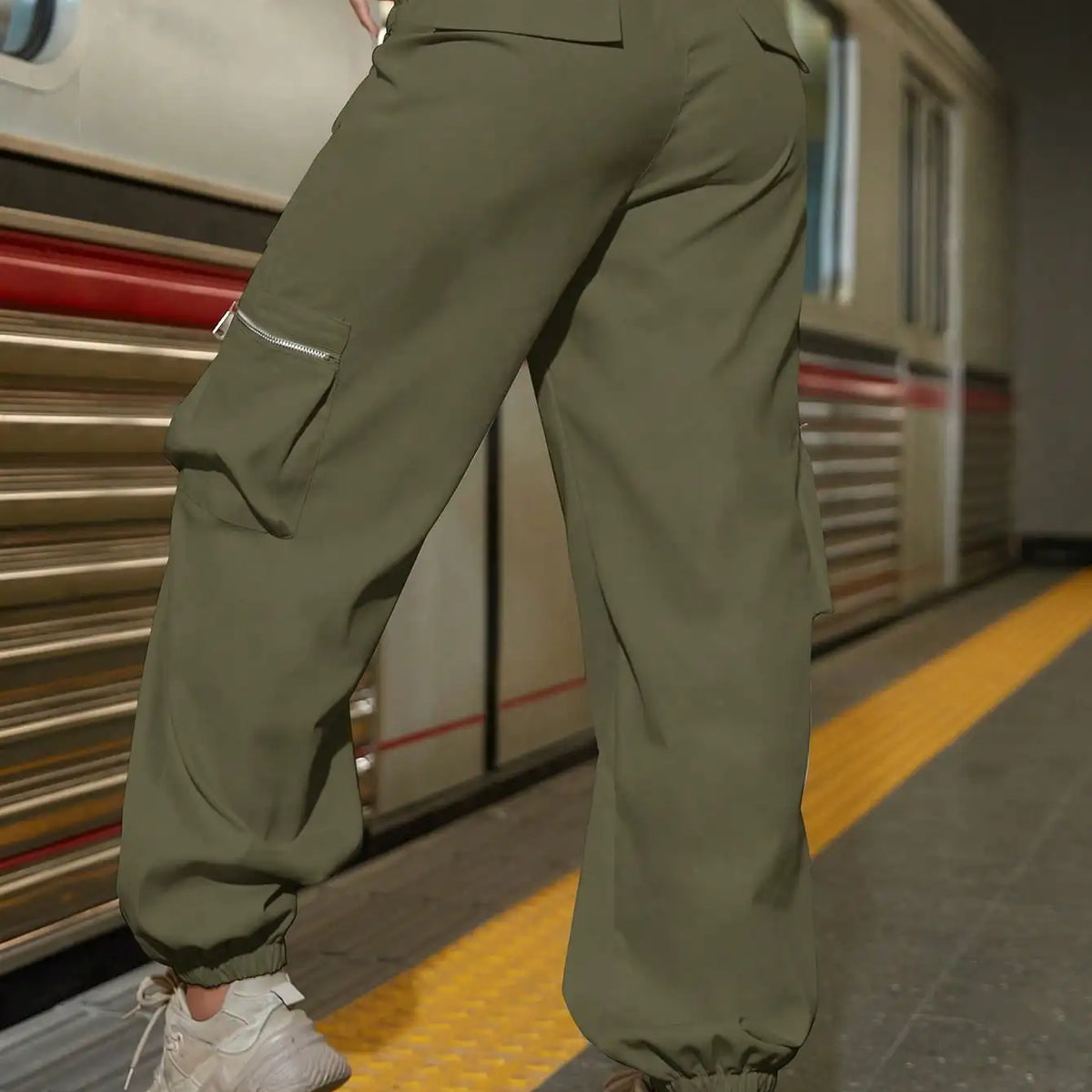 Flap Zipper Cargo