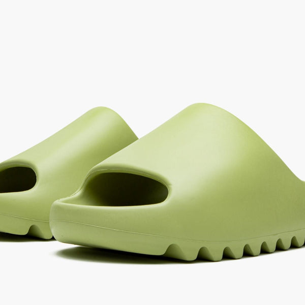 YEEZY SLIDE "Resin"