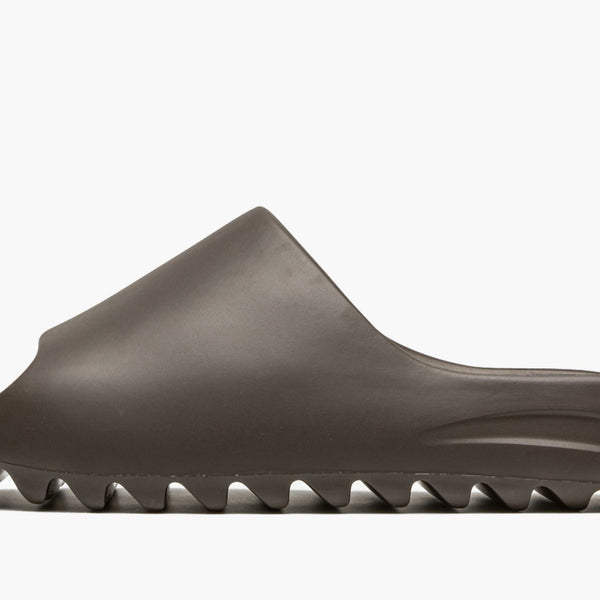YEEZY SLIDE "Soot 2021"