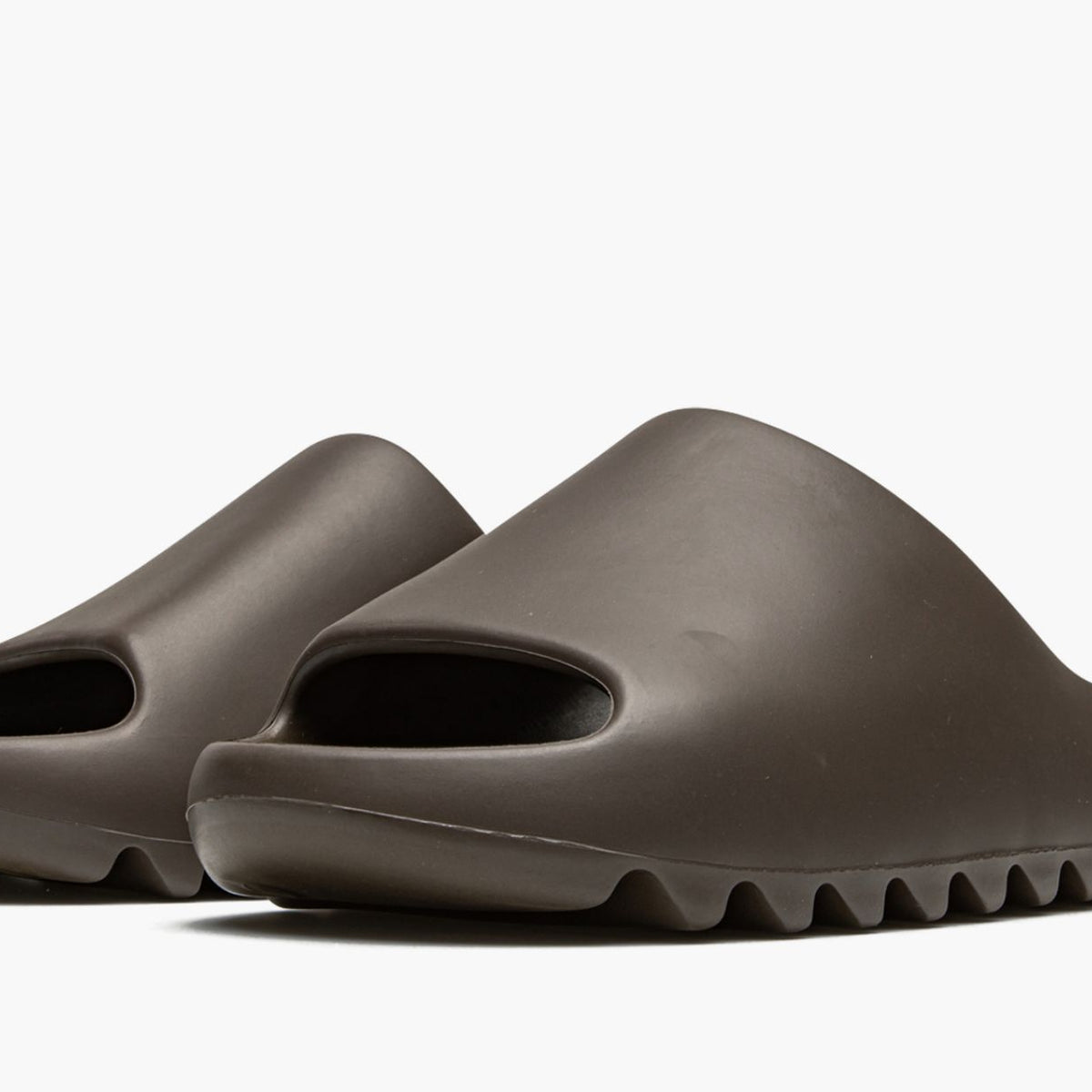 YEEZY SLIDE "Soot 2021"