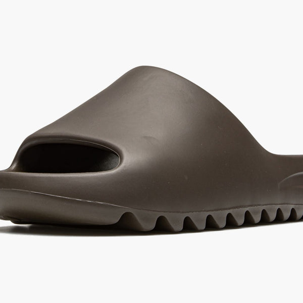 YEEZY SLIDE "Soot 2021"